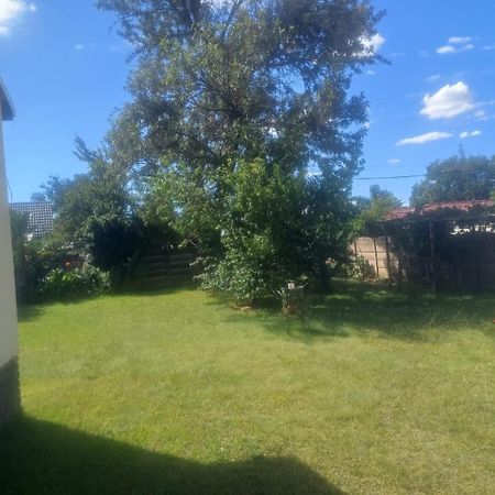Kempton Park Lodge Birch Acres Kempton Park Bagian luar foto