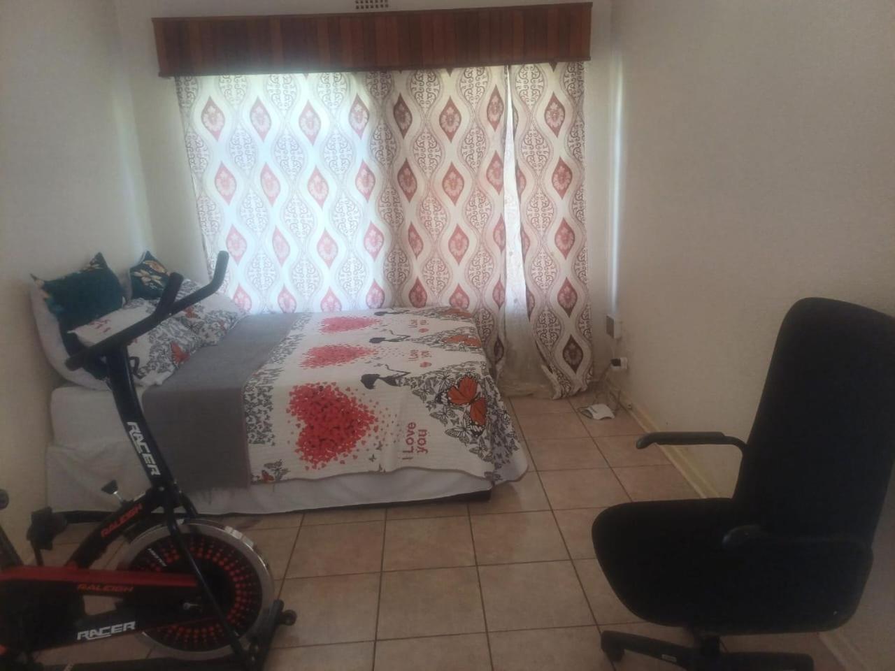 Kempton Park Lodge Birch Acres Kempton Park Bagian luar foto
