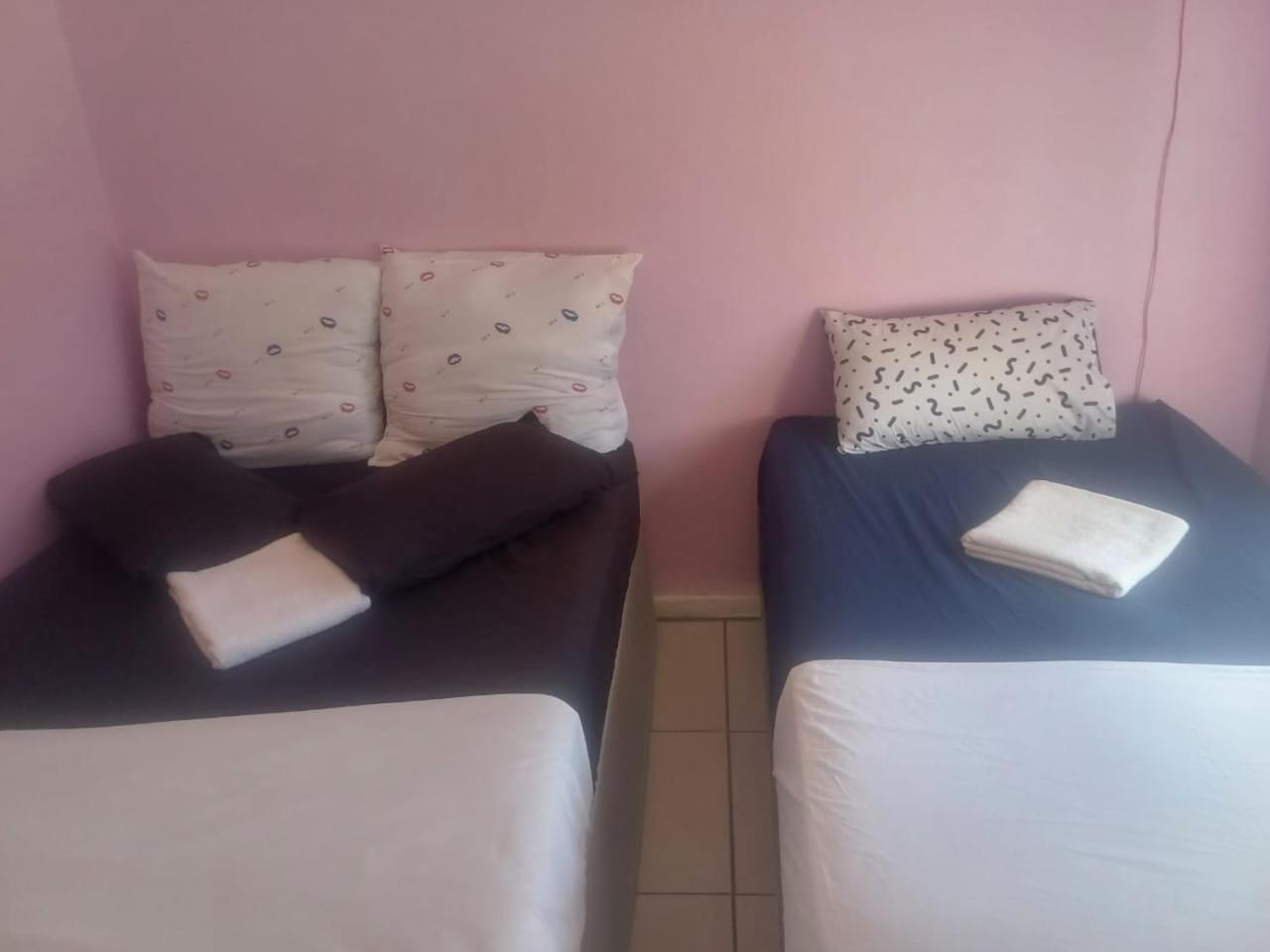 Kempton Park Lodge Birch Acres Kempton Park Bagian luar foto
