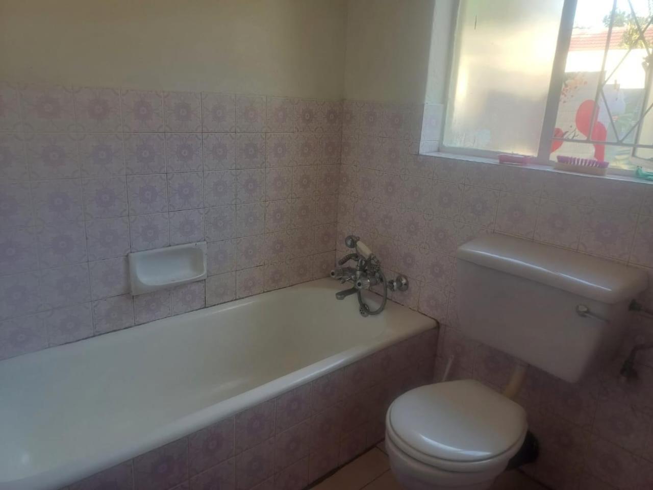 Kempton Park Lodge Birch Acres Kempton Park Bagian luar foto