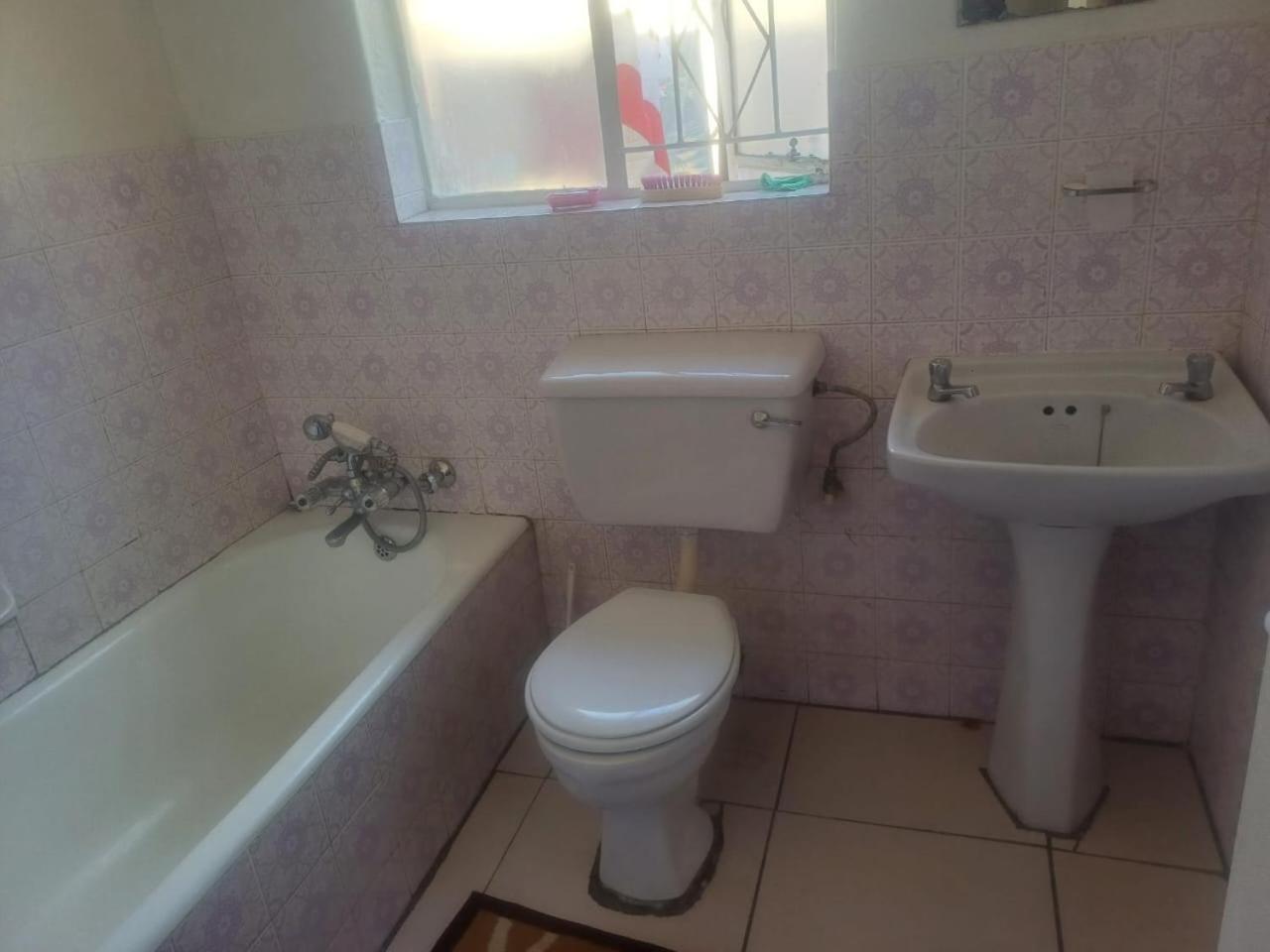 Kempton Park Lodge Birch Acres Kempton Park Bagian luar foto