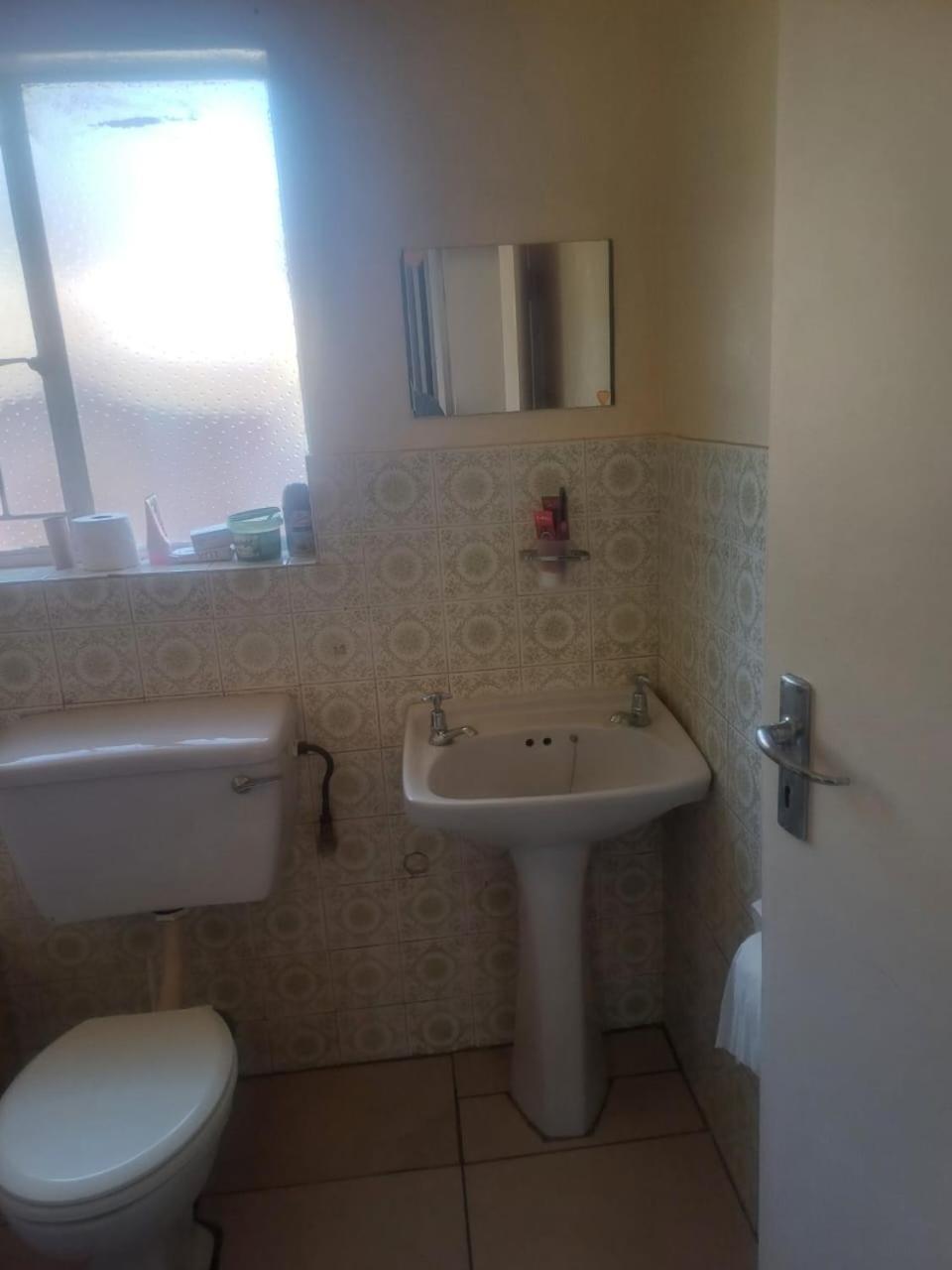 Kempton Park Lodge Birch Acres Kempton Park Bagian luar foto