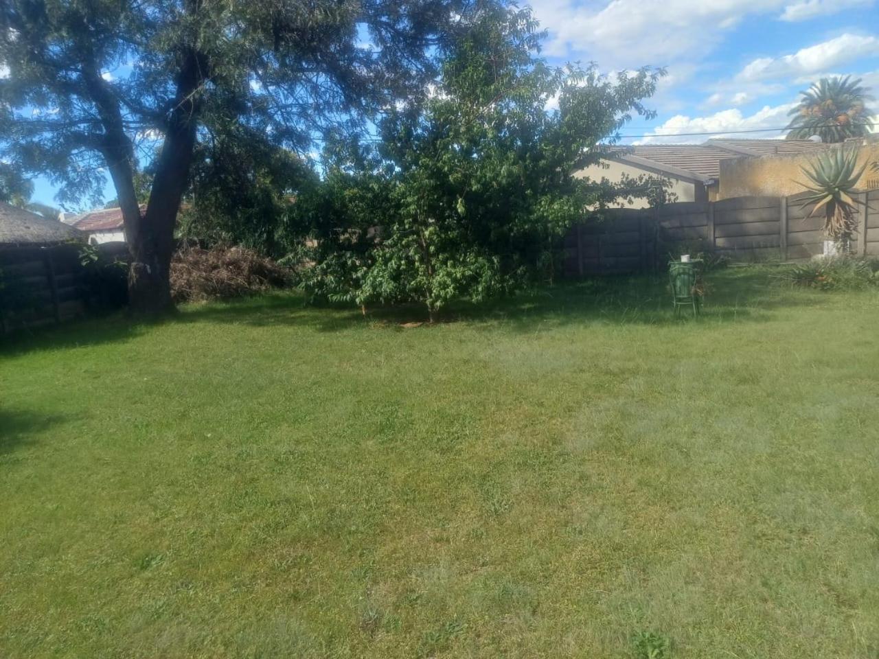 Kempton Park Lodge Birch Acres Kempton Park Bagian luar foto