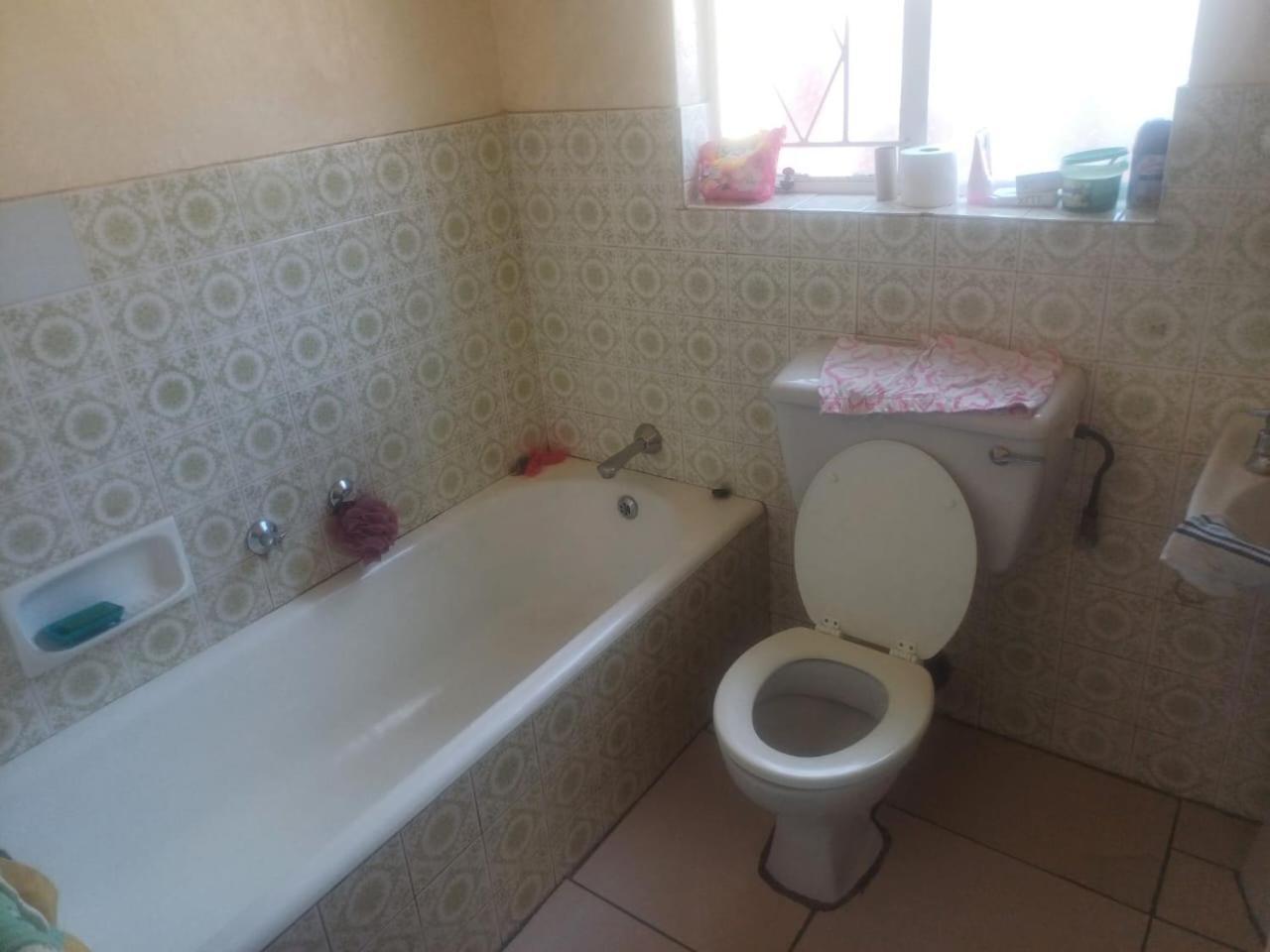 Kempton Park Lodge Birch Acres Kempton Park Bagian luar foto