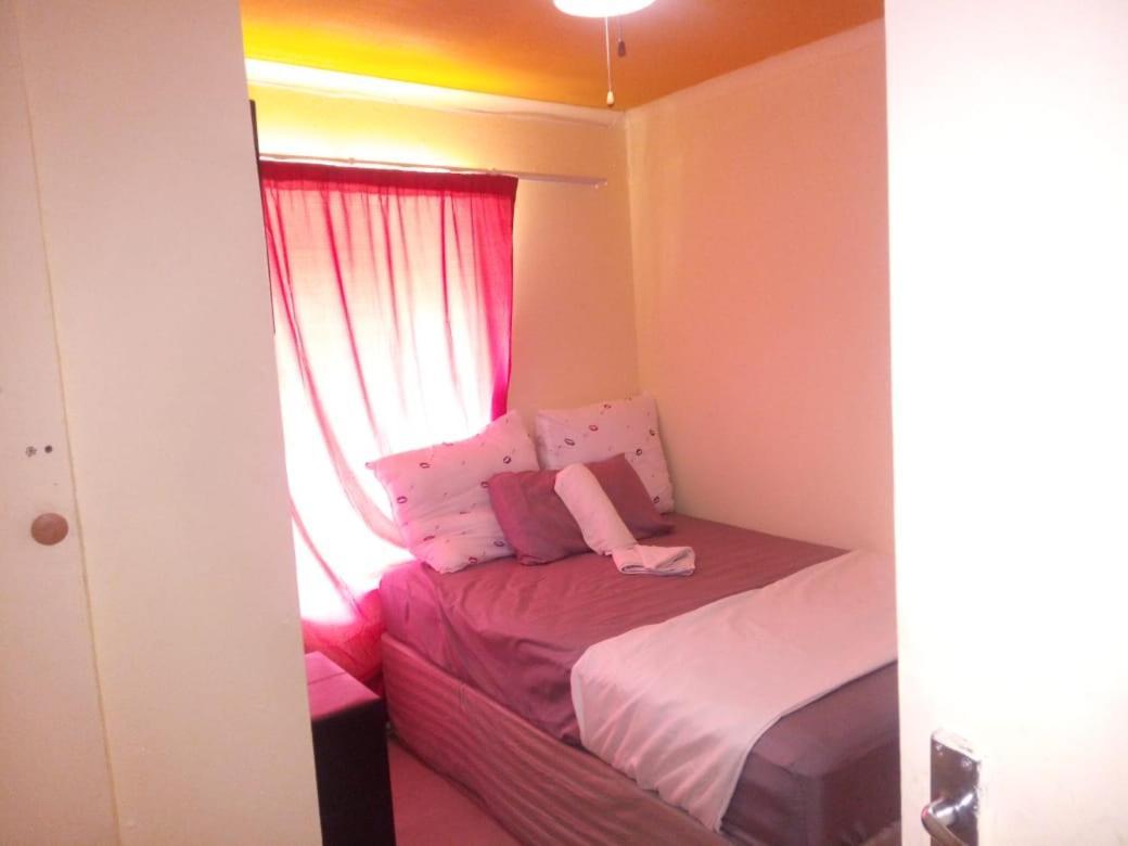 Kempton Park Lodge Birch Acres Kempton Park Bagian luar foto